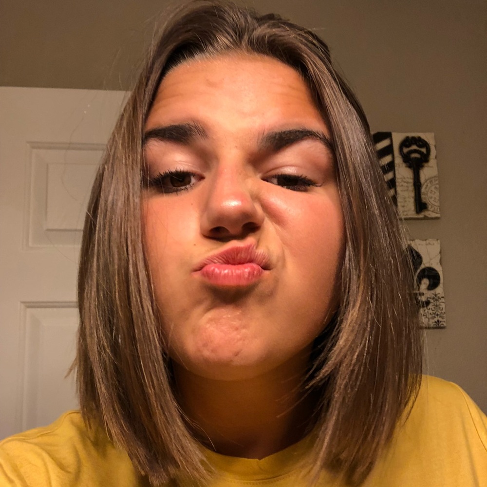 Meet your Posher, Riley